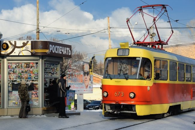 В Екатеринбурге начал курсировать трамвай без кондуктора